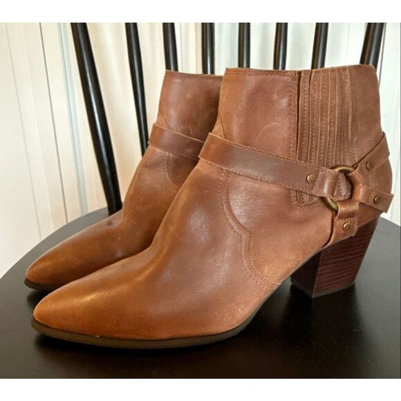 Bella Vita Bronx western buckle leather ankle boots 12 - Picture 12 of 12